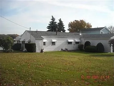 207 Wheeler Dr photo 1