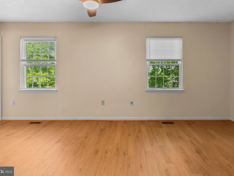 8514 Rheims Ct — Photo 16