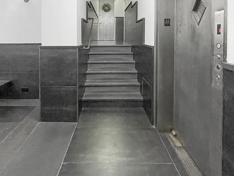 200 E 26th St #1D — Photo 5
