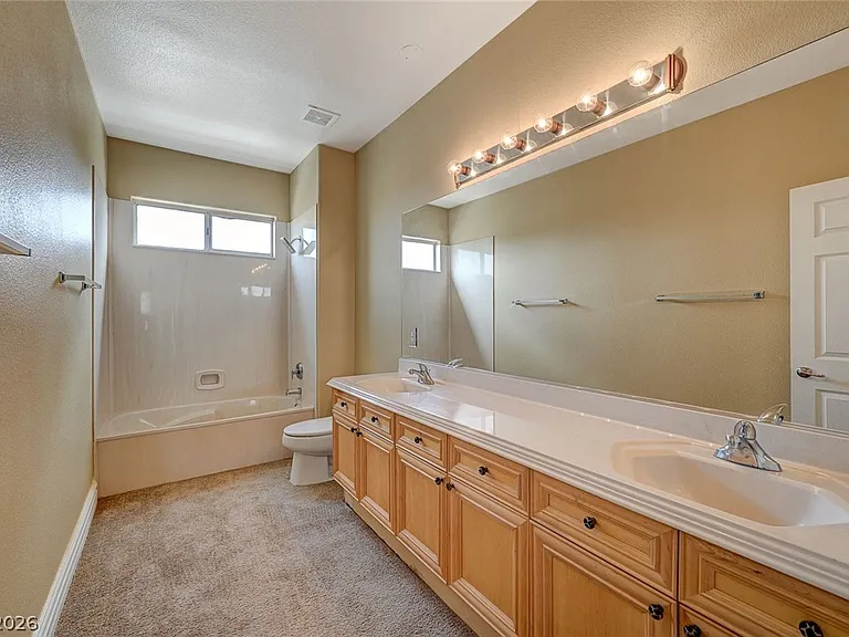 9462 Castillana Ct — Photo 37