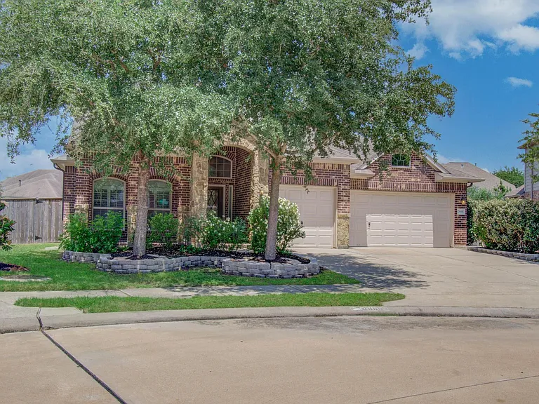 28666 Pleasant Forest Dr — Photo 3