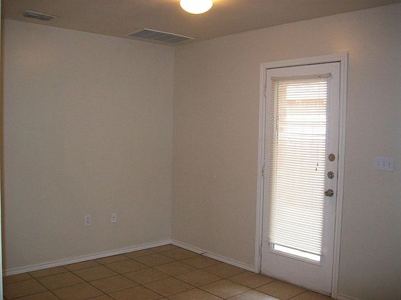 4th image of 508 N Chicago Ave APT B