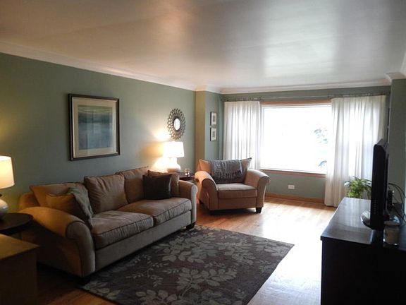 2nd image of 10219 S Kedvale Ave