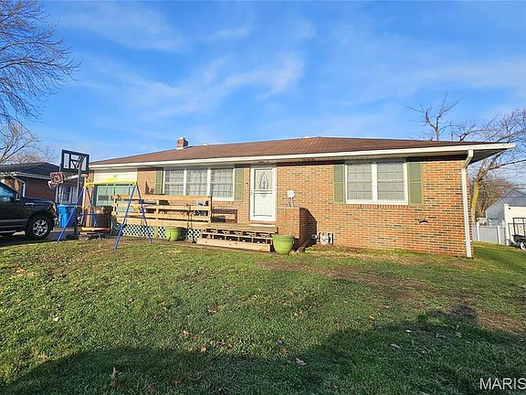 2nd image of 143 Reno Ave