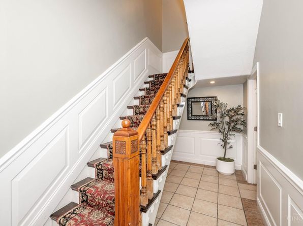 961 Hatch St, Cincinnati, OH 45202