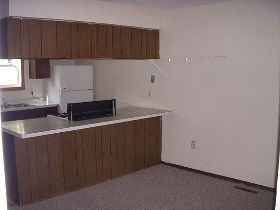 2nd image of 111 W Welcome Ave