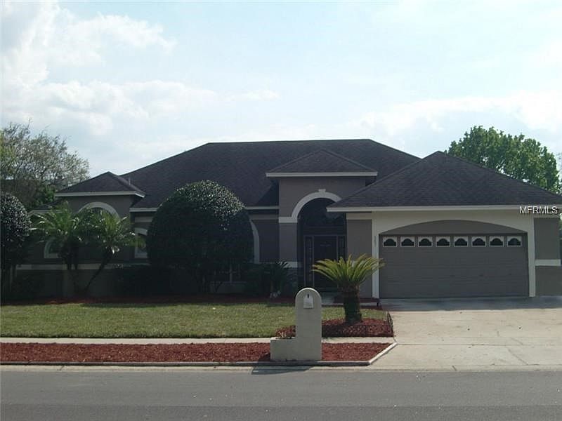 1st image of 687 W Artesia St