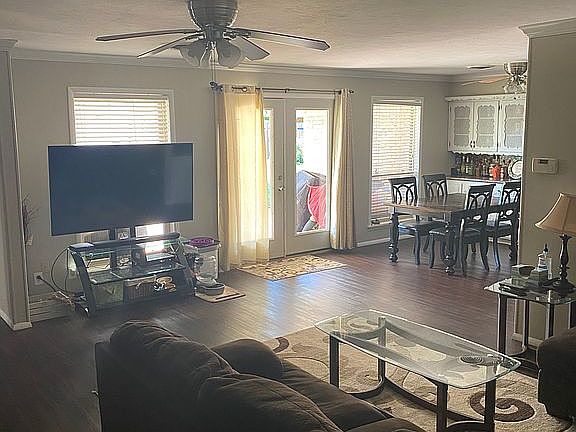 5th image of 2806 Barrywood Dr
