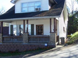 323 10th St, Catlettsburg, KY 41129