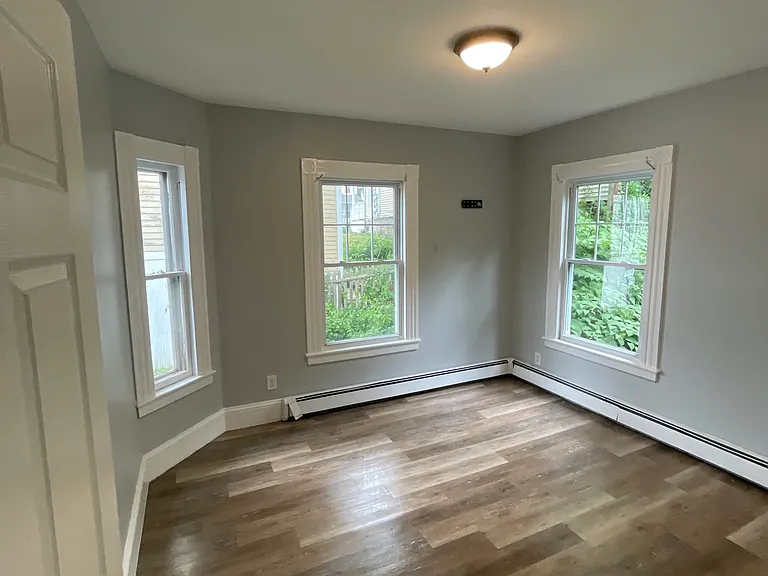 93 Fairview St #2 — Photo 4