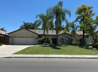 5406 Headlands Dr, Bakersfield, CA 93312