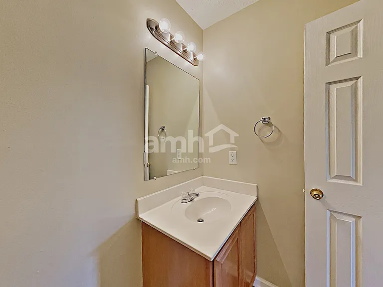 5507 Middlebury Dr — Photo 11