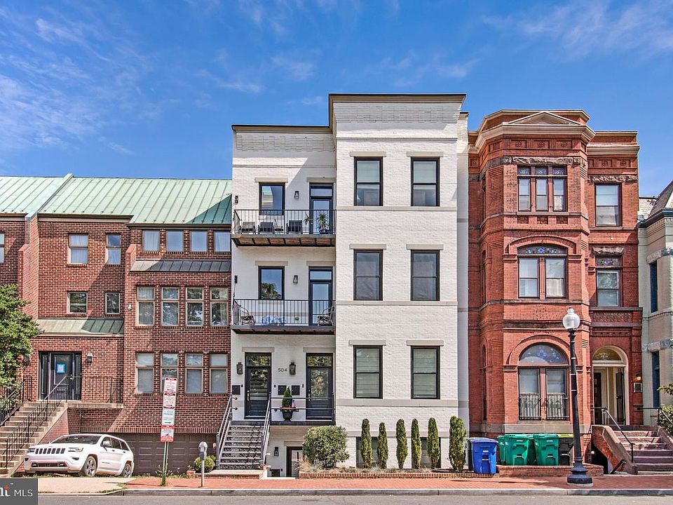 1st image of 504 C St NE Suite 4