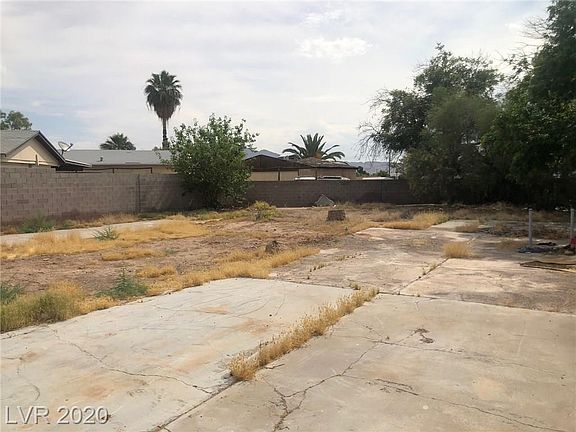 5th image of 3632 Montego Dr
