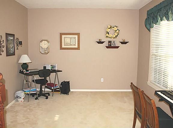 2nd image of 1126 Wedgewood Dr