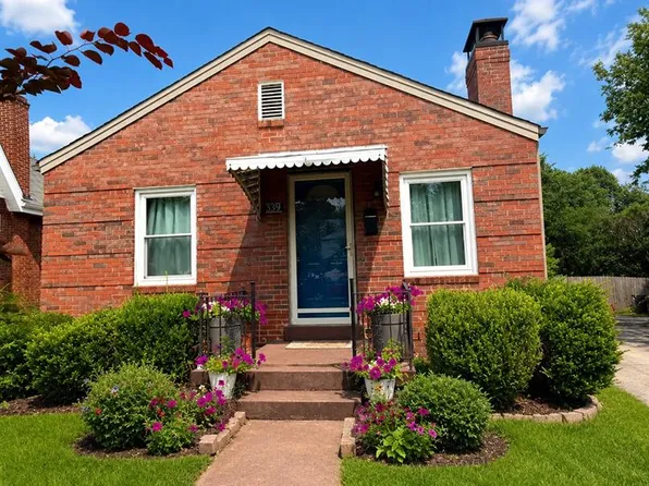 1510 Collins Ave, Saint Louis, MO 63117