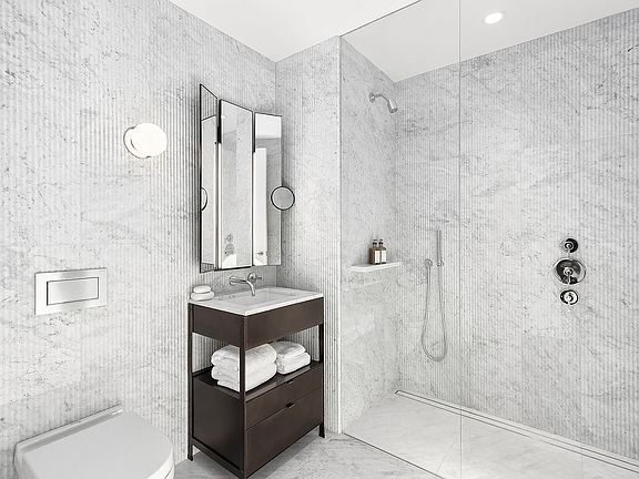 4th image of 135 E 47th St #20A