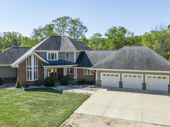 8560 Chicory Ln, Portland, MI 48875