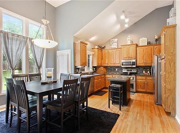 5th image of 5016 NW 90th St