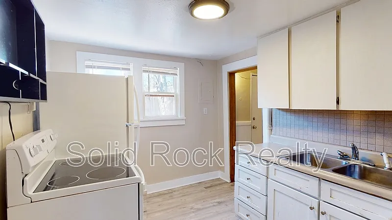 2 bed, 1.0 bath, 612 sqft, $1,150 — Photo 4