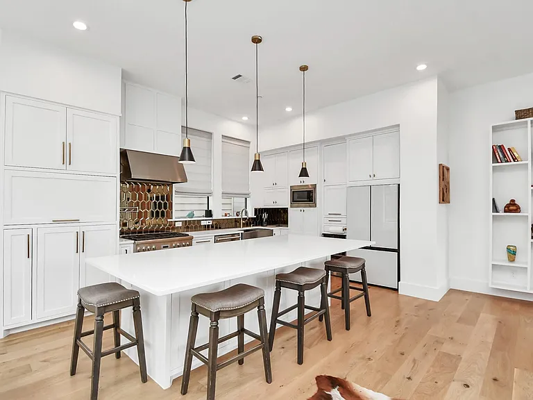 2303 Yupon St — Photo 20
