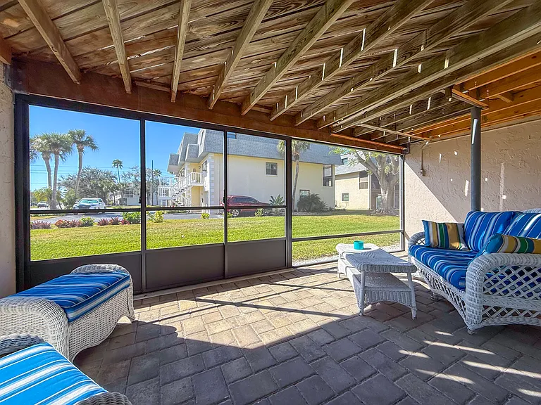 255 Capri Cir N #8 — Photo 39