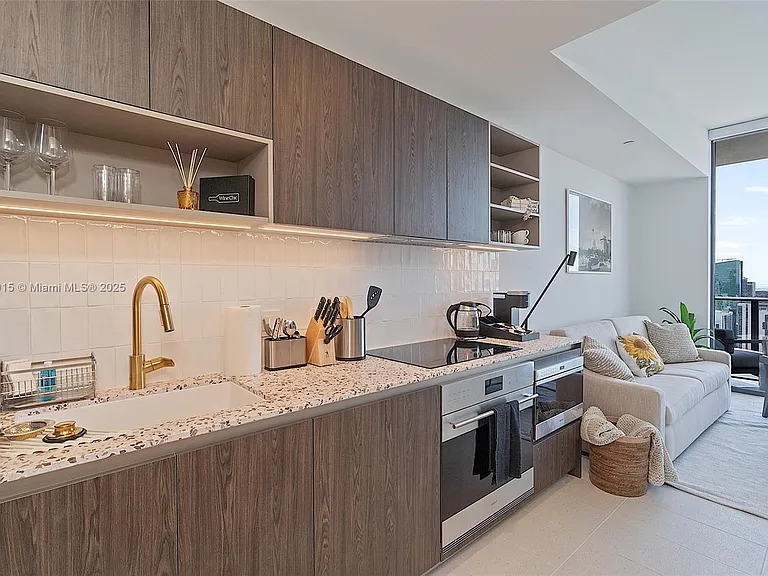 601 NE 1st Ave #5007 — Photo 6