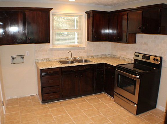 5th image of 212 Maywood Dr