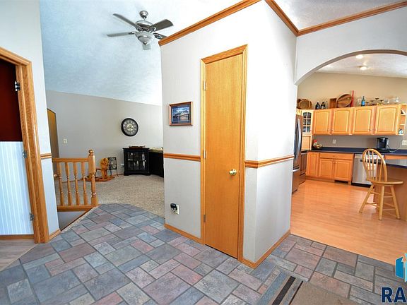 3rd image of 26122 S Robin Dr