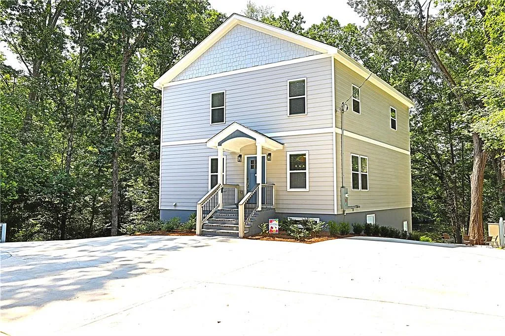 Building Photo - 2125 Clay Rd