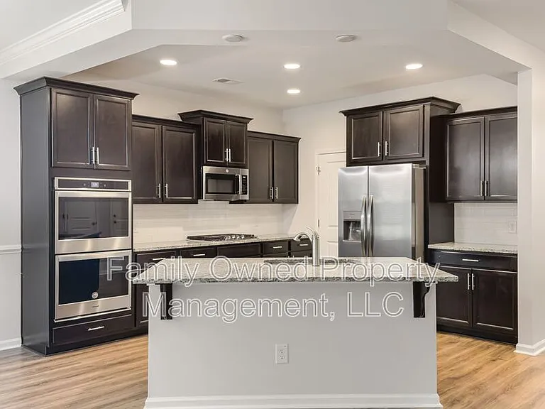 603 Pendleton Dr — Photo 10
