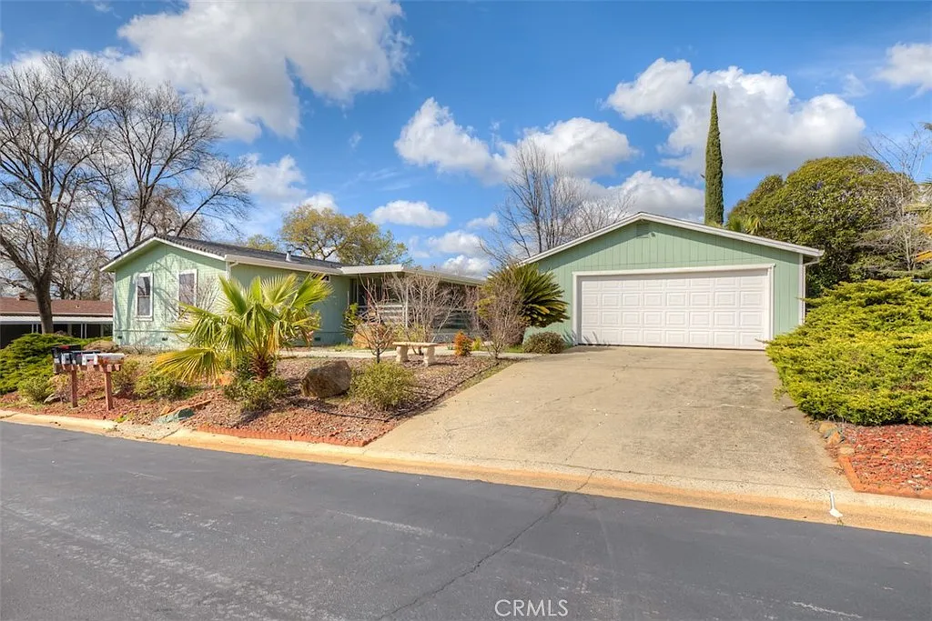 2642 Chaise Dr photo 1