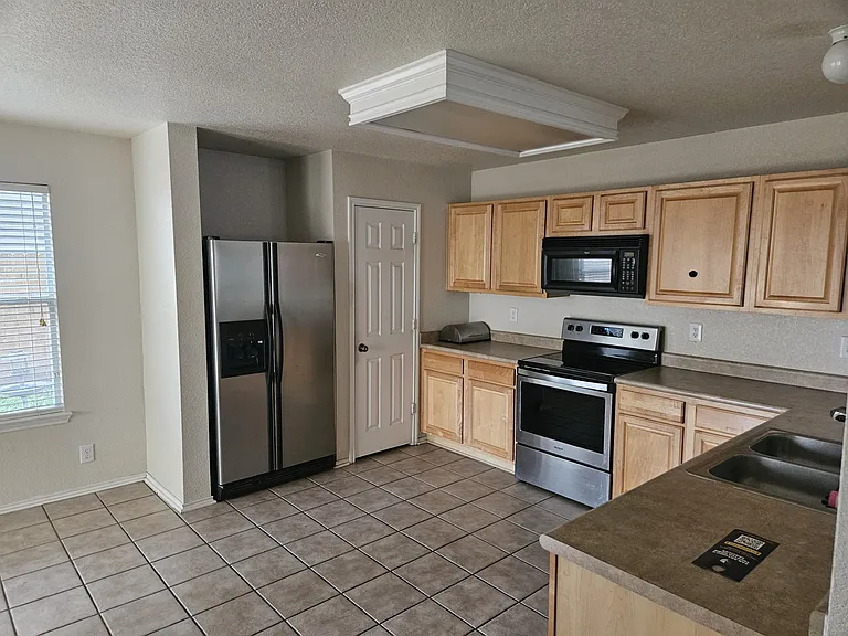 6603 Burton Bay — Photo 3