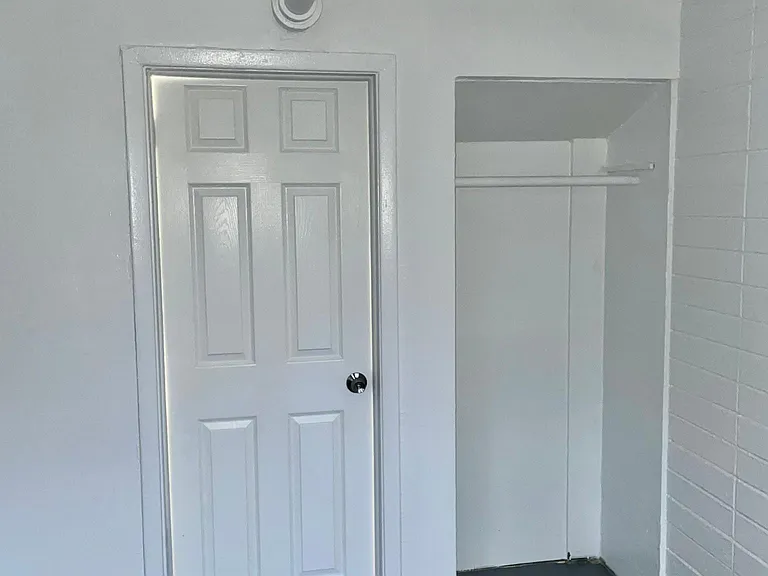 25 Woodlawn Ave #1-40 — Photo 12