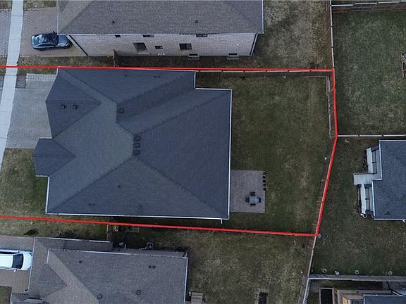 3rd image of 2000 Maddex Way