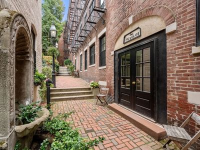 1 Primus Ave APT 12, Boston, MA, 02114