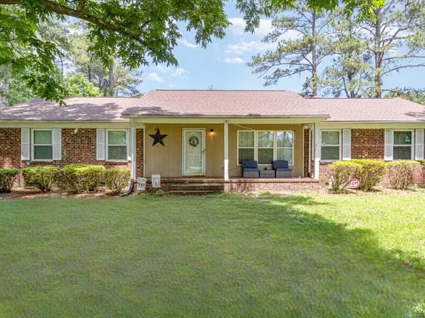 301 S Darden St, Kenly, NC 27542