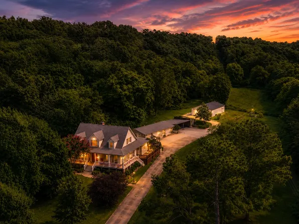 1204 Bobs Ln, Mt Pleasant, TN 38474