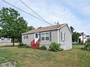 226 Huston Rd, Gorham, ME 04038
