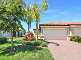 23992 Skyflower Ct, Venice, FL 34293