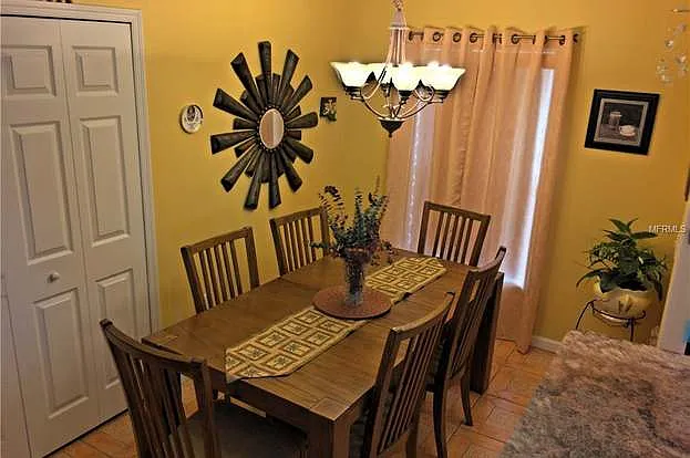 2402 Knightsbridge Blvd — Photo 40