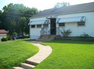 8500 Pilot Ave, Saint Louis, MO 63123