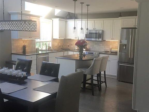 5th image of 11364 Moorfield Dr