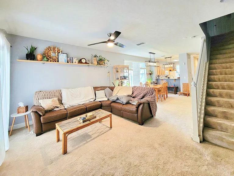901 NW 21st Ave — Photo 3