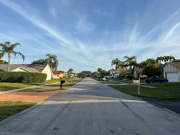 5th image of 21800 Little Bear Ln