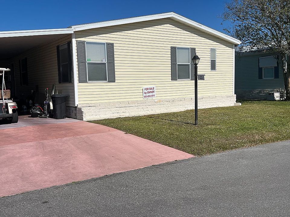 Street view of front of home