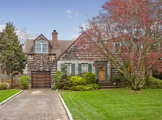 1679 Fenimore Rd, Hewlett, NY 11557