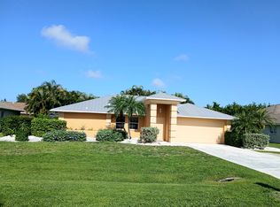 17220 Trappers Dr, Fort Myers, FL 33967