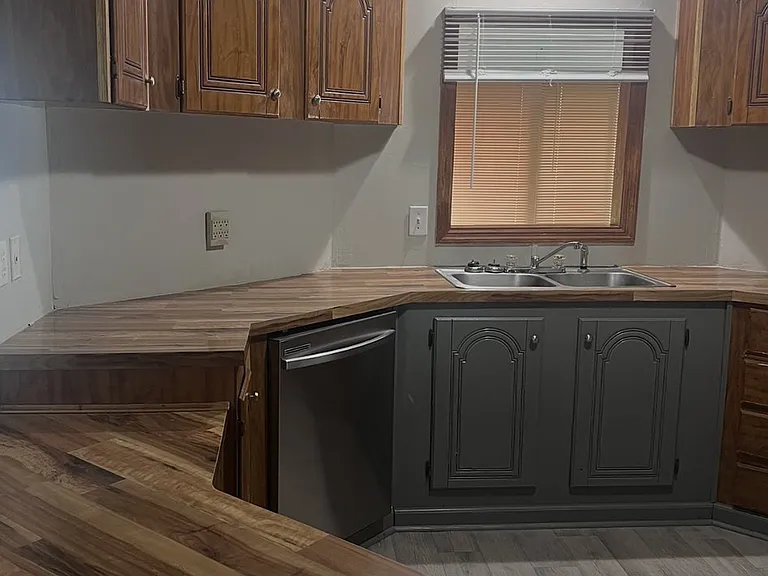 268 S Seymour Dr NW — Photo 7