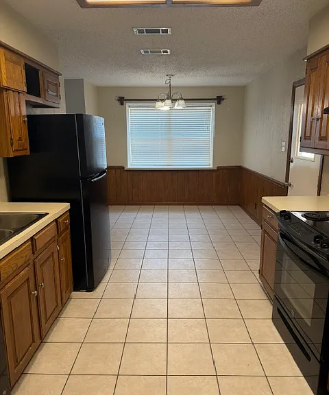 10498 County Road 1215 — Photo 3